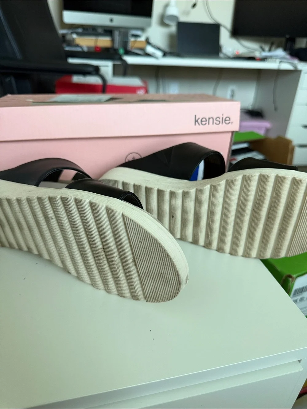 Kensie Black Dual-Strap Slide Sandals